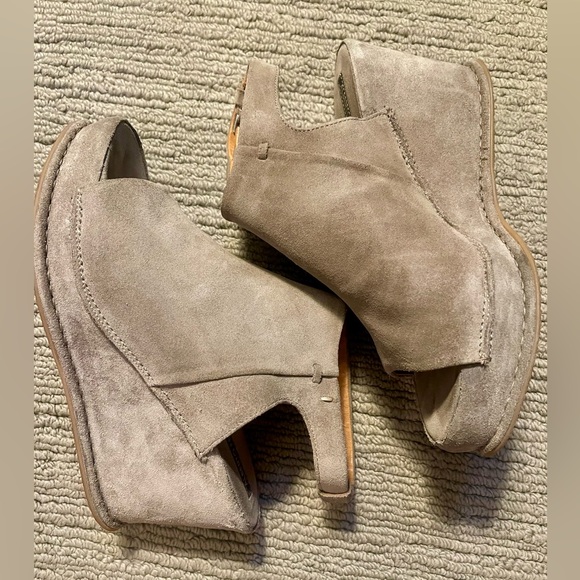 Alberto Fermani Women's Algeria Grey Suede Wedge - Picture 3 of 6